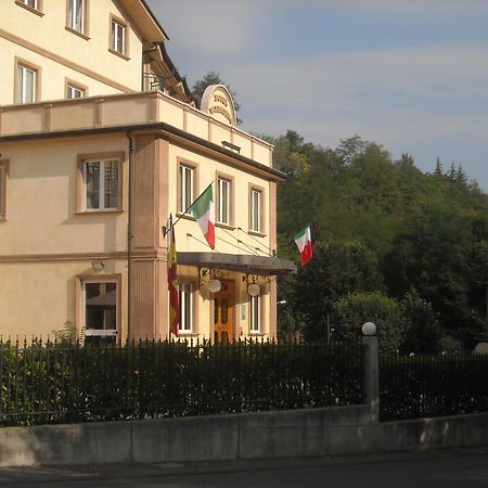 Hotel Valentino Acqui Terme Exterior foto